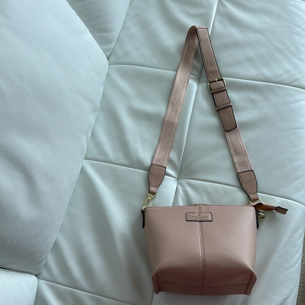 NWOT London Fog Women’s Blush Pink Crossbody Bag
